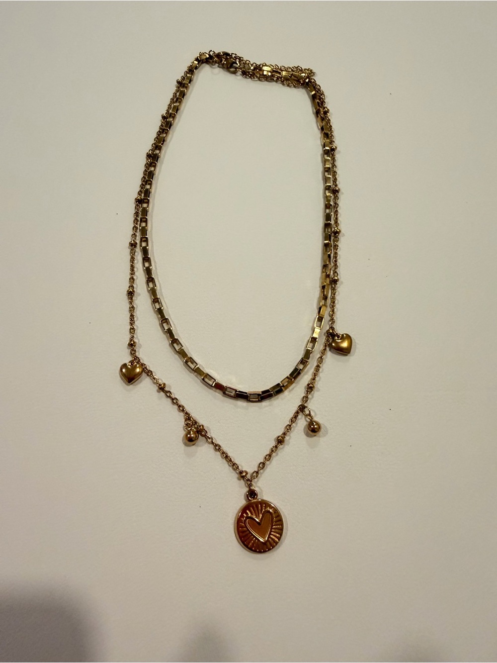 Gold Layered Heart & Medallion Necklace - Picture 6 of 8